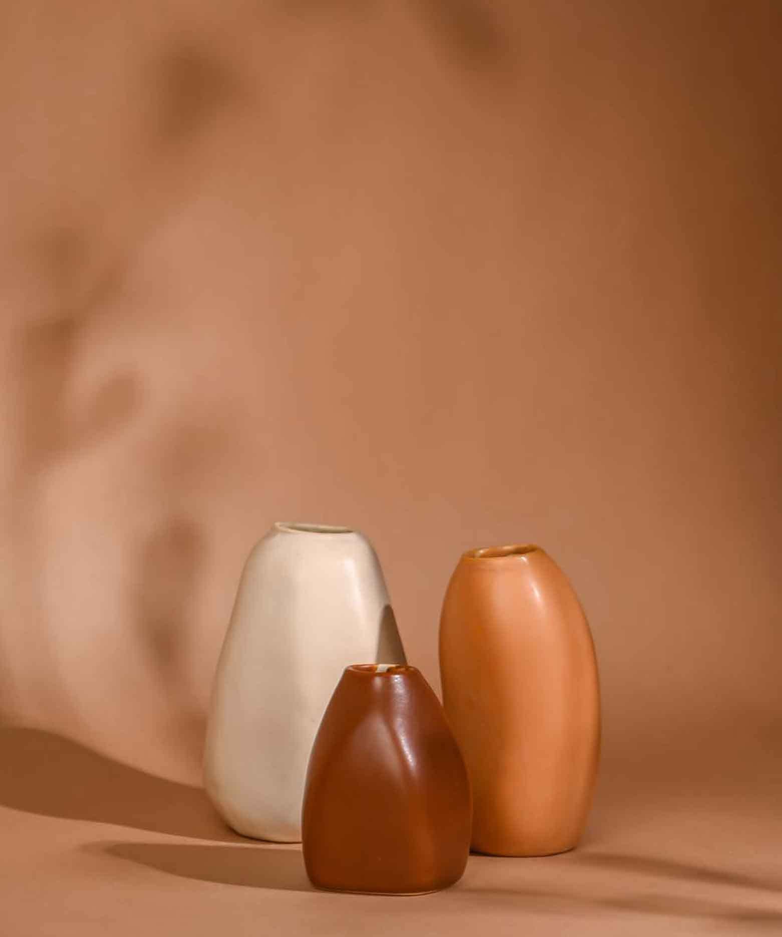 PUREZENTO Rustic Ceramic Bud Vase - Set of 3 | Centerpiece & Showpiece for Home Decor, Living Room, Bookshelf & Tabletop Styling | Decorative Vase for Pampas Grass, Dried & Artificial Flowers