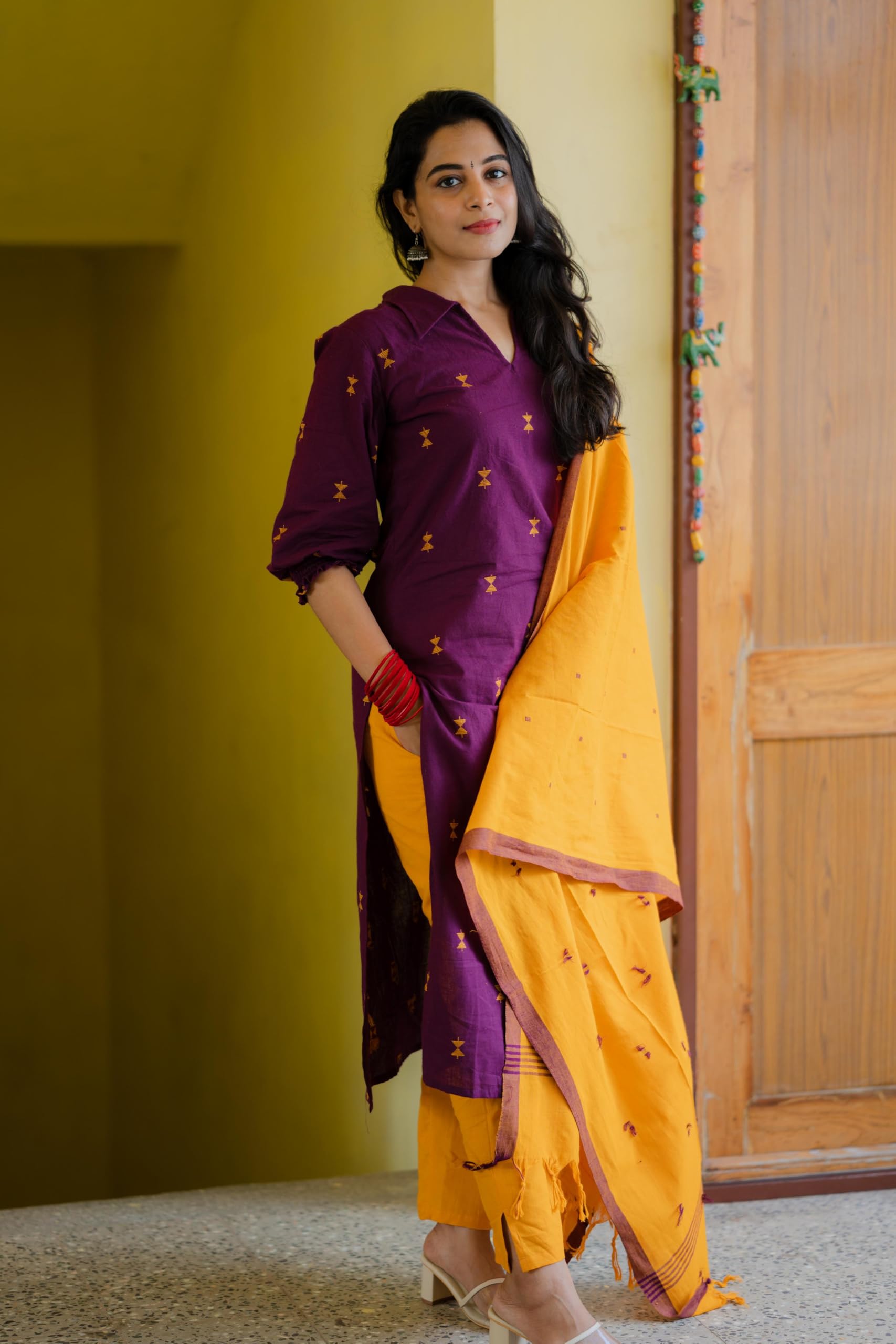 GoSriKi Women's Viscose Foal Work Straight Kurta with Pant & Dupatta (Vaidhik Magenta-GS_L_Magenta_Large)
