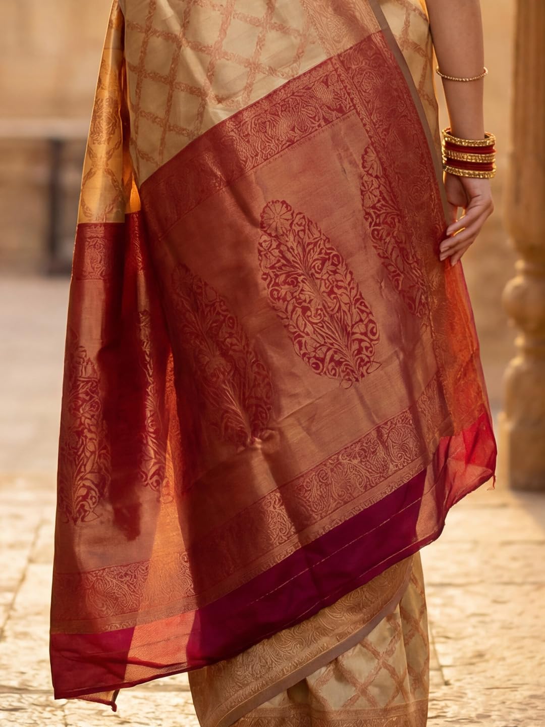 Ratnavati Women's Kanjivaram Pure Soft Silk Banarasi Silk Woven Design Saree with Unstitched Blouse Piece