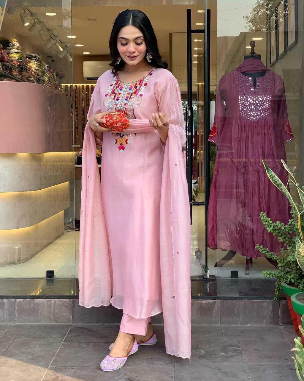 Chhaya Creatives Women's Cotton Mirror Work Embroidered Straight Kurti With Pant and Dupatta Set (Baby Pink-M)
