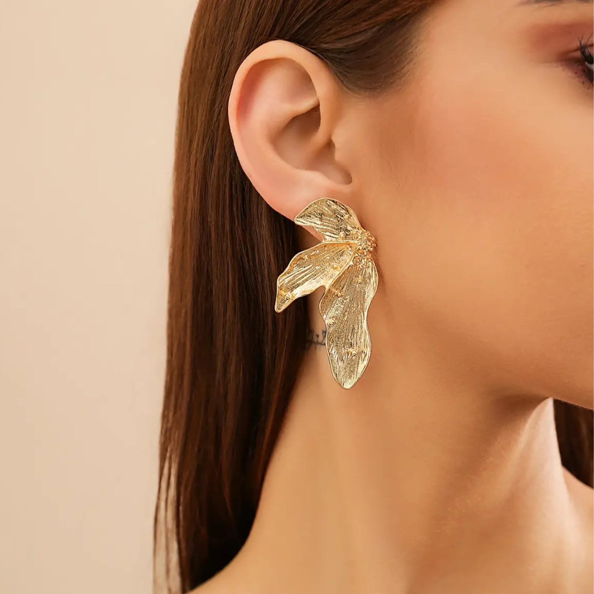 Salve Chic Coquette Floral Earrings for Women | Valentine's Gift for Girlfriend | Bohemian Jewellery Hanging Earrings for Girls Stylish | Gift for Girlfriend Gold Ear Rings for Women Stylish Aesthetic Jewellery Korean Flower Danglers