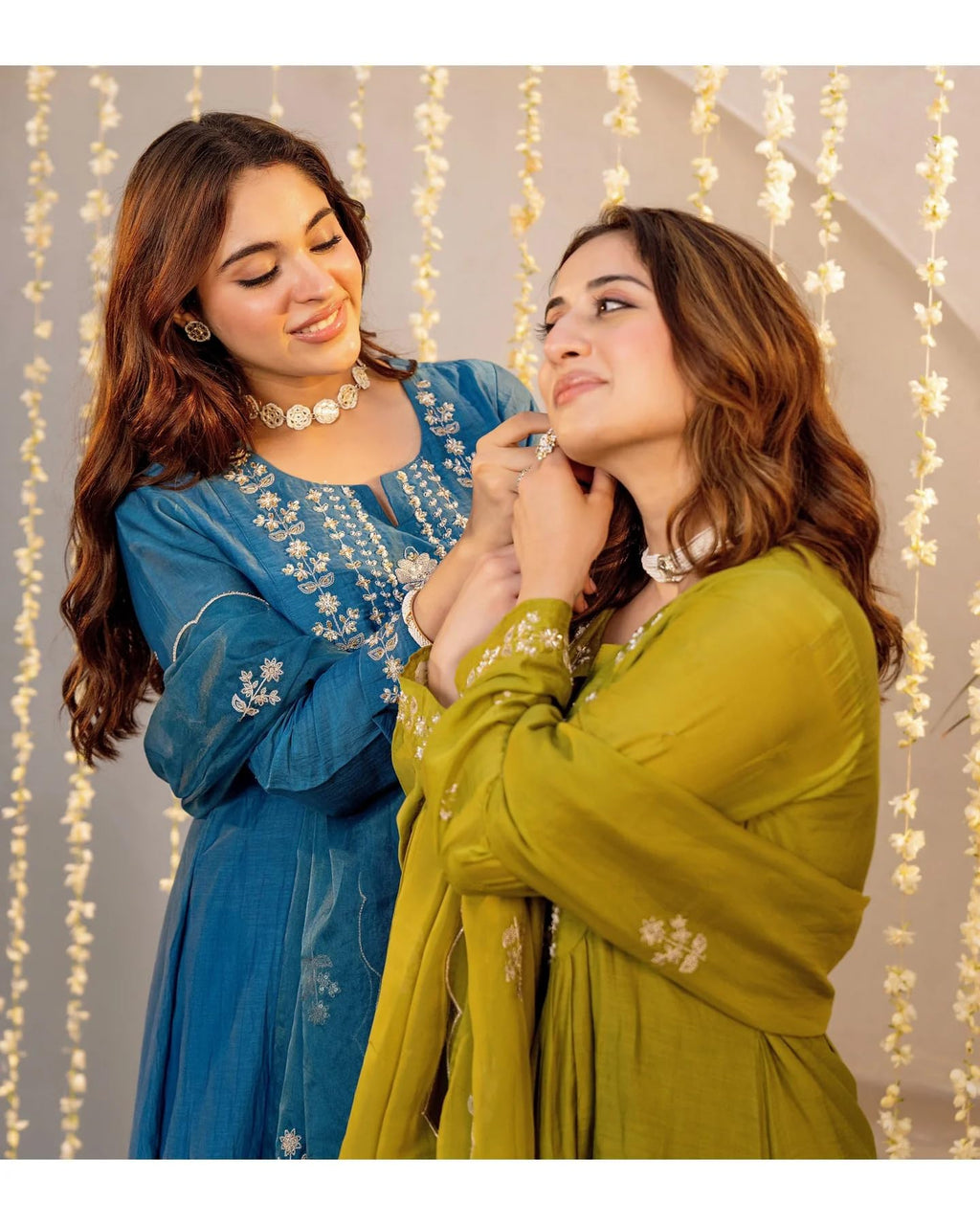 Nermosa Women Embroidery Solid A-Line Kurta and Pant Set with Dupatta (IN, Alpha, L, Morepeach)