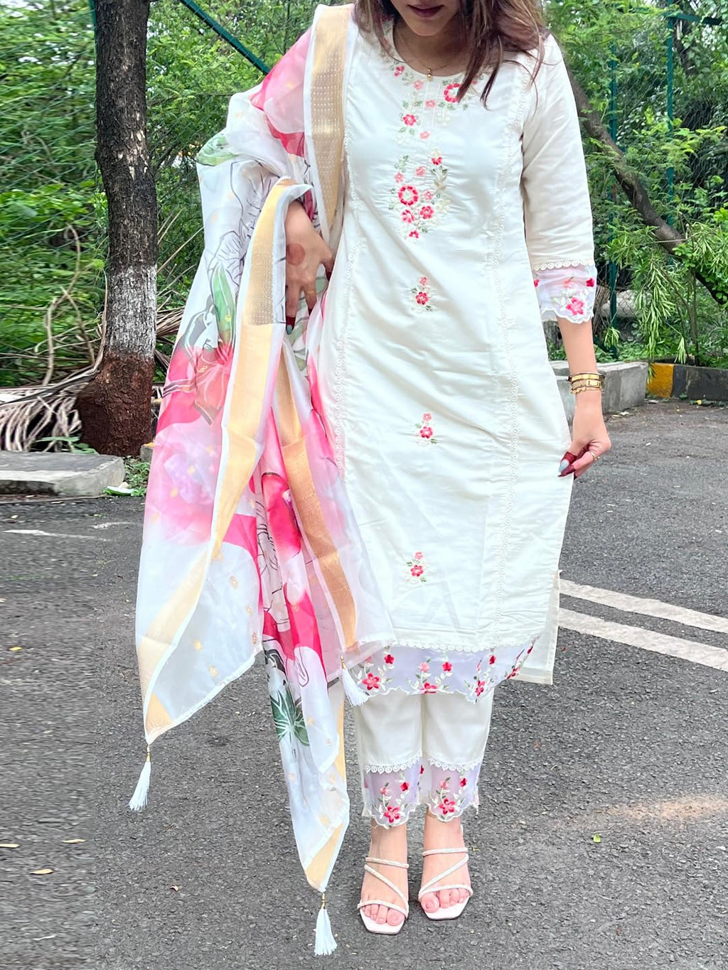 VredeVogel Kurta Set with Dupatta | Viscose Roman Silk Embroidered Kurta Set for Women | Women's Ethnic Casual Straight Fit Kurti Set |Kurta Pant Festive Suit (White_Small)