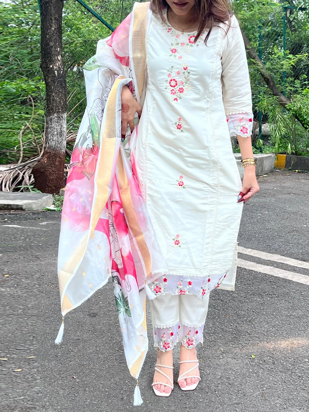 VredeVogel Kurta Set with Dupatta | Viscose Roman Silk Embroidered Kurta Set for Women | Women's Ethnic Casual Straight Fit Kurti Set |Kurta Pant Festive Suit (White_Small)