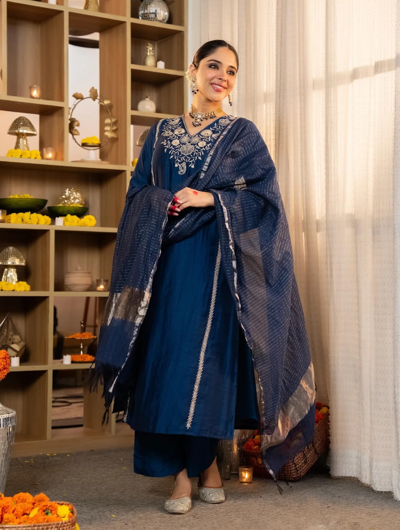 Klosia Women Embroidery Solid Straight Kurta and Pant Set with Dupatta