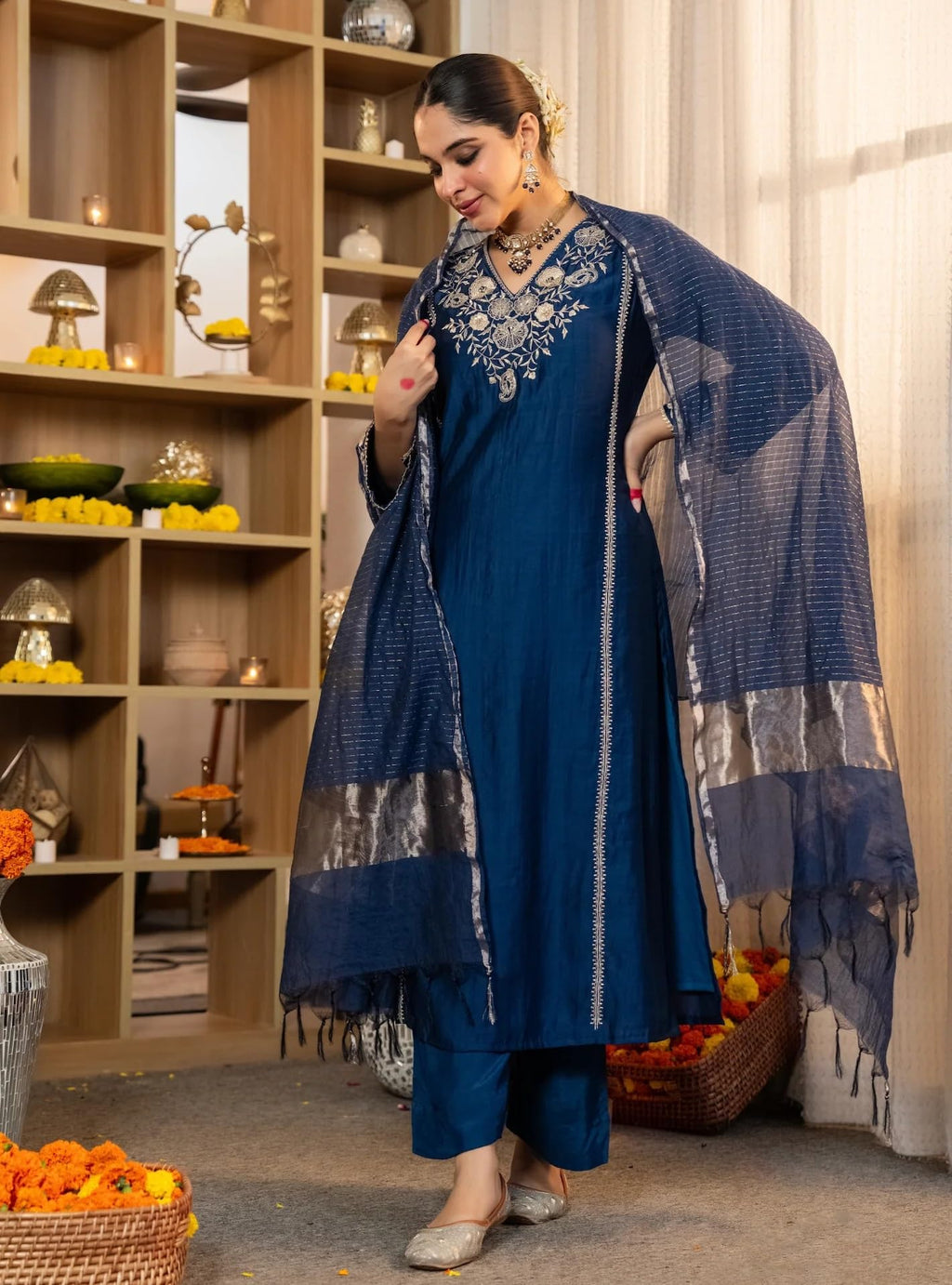 Klosia Women Embroidery Solid Straight Kurta and Pant Set with Dupatta