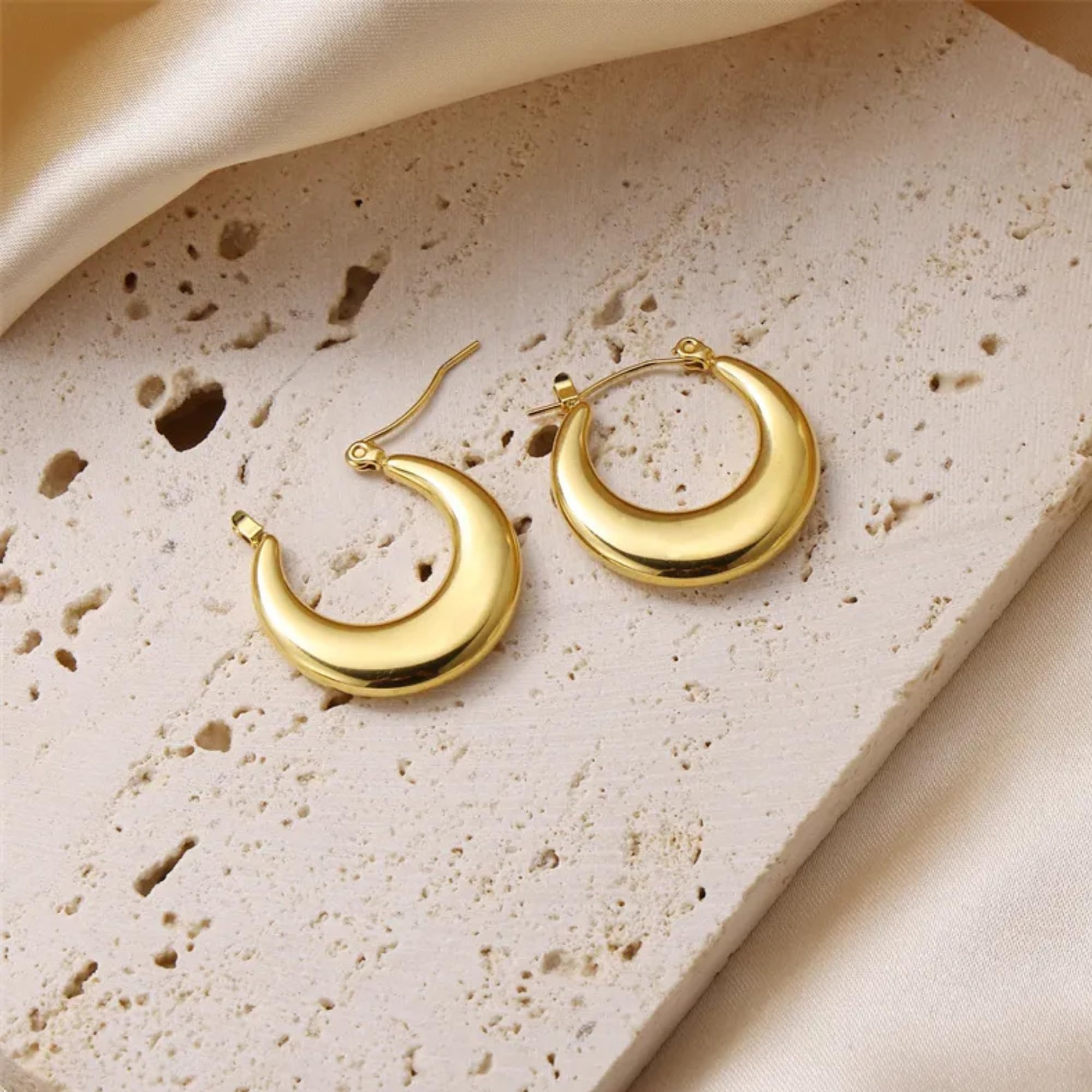 Salve Gold Earrings for Women – Dainty, Chunky, Huggie & Bow Styles | Anti-Tarnish Hypoallergenic Hoop & Stud Earrings | Valentine's Gift for Girlfriend | Aesthetic Fashion Jewelry for Girls & Women (Flat Dome)