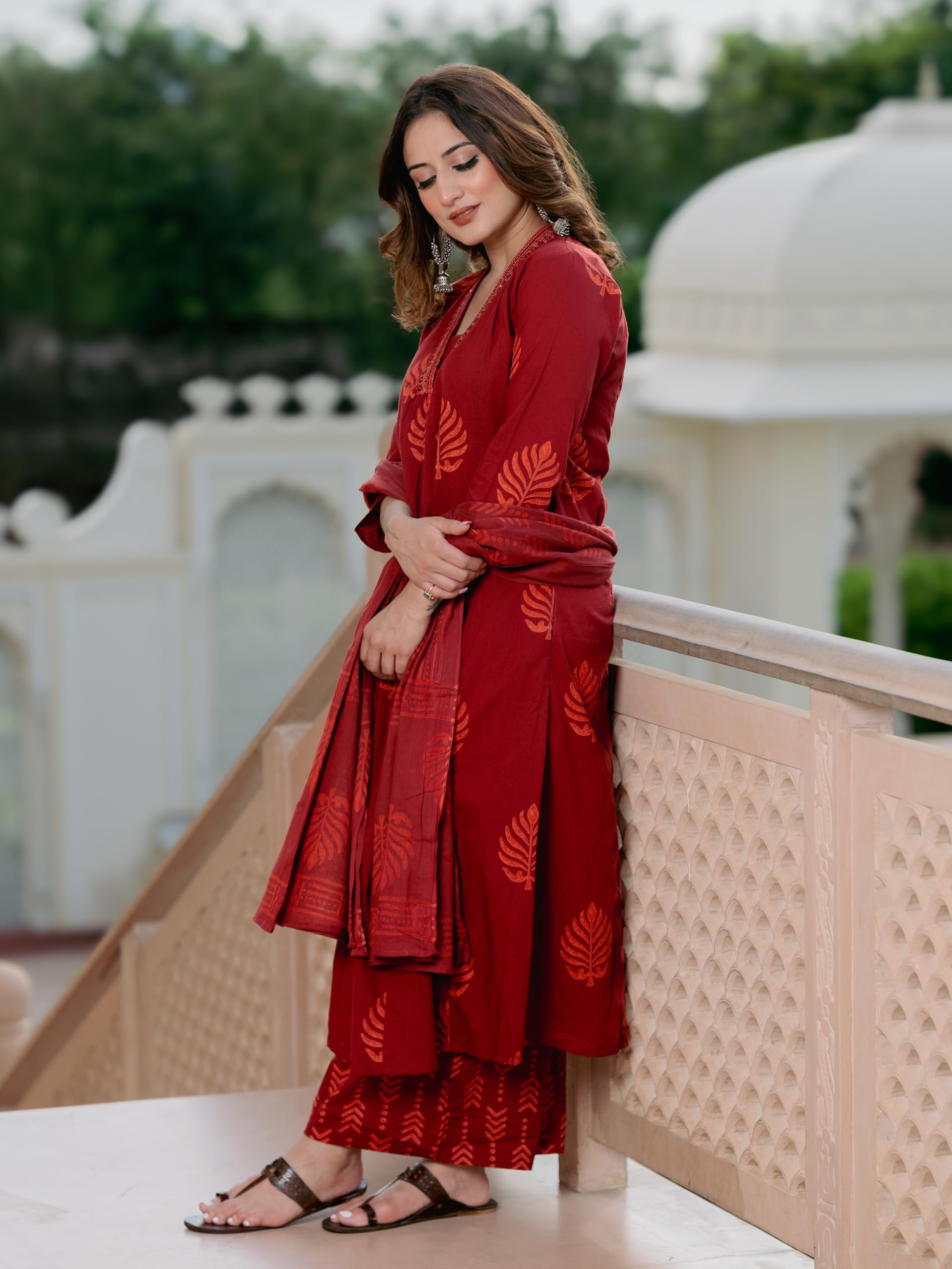 Arayna Women’s Pure Cotton Printed Kurta Pant Dupatta Set | Elegant Ethnic Suit Set with Minimal Leaf Motifs | Straight Fit 3-Piece Set for Women | Crimson Red, X-Large