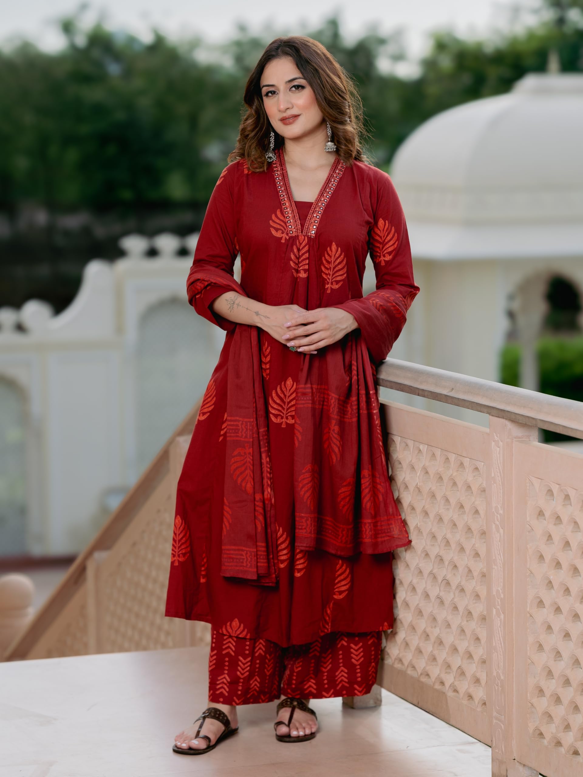 Arayna Women’s Pure Cotton Printed Kurta Pant Dupatta Set | Elegant Ethnic Suit Set with Minimal Leaf Motifs | Straight Fit 3-Piece Set for Women | Crimson Red, X-Large