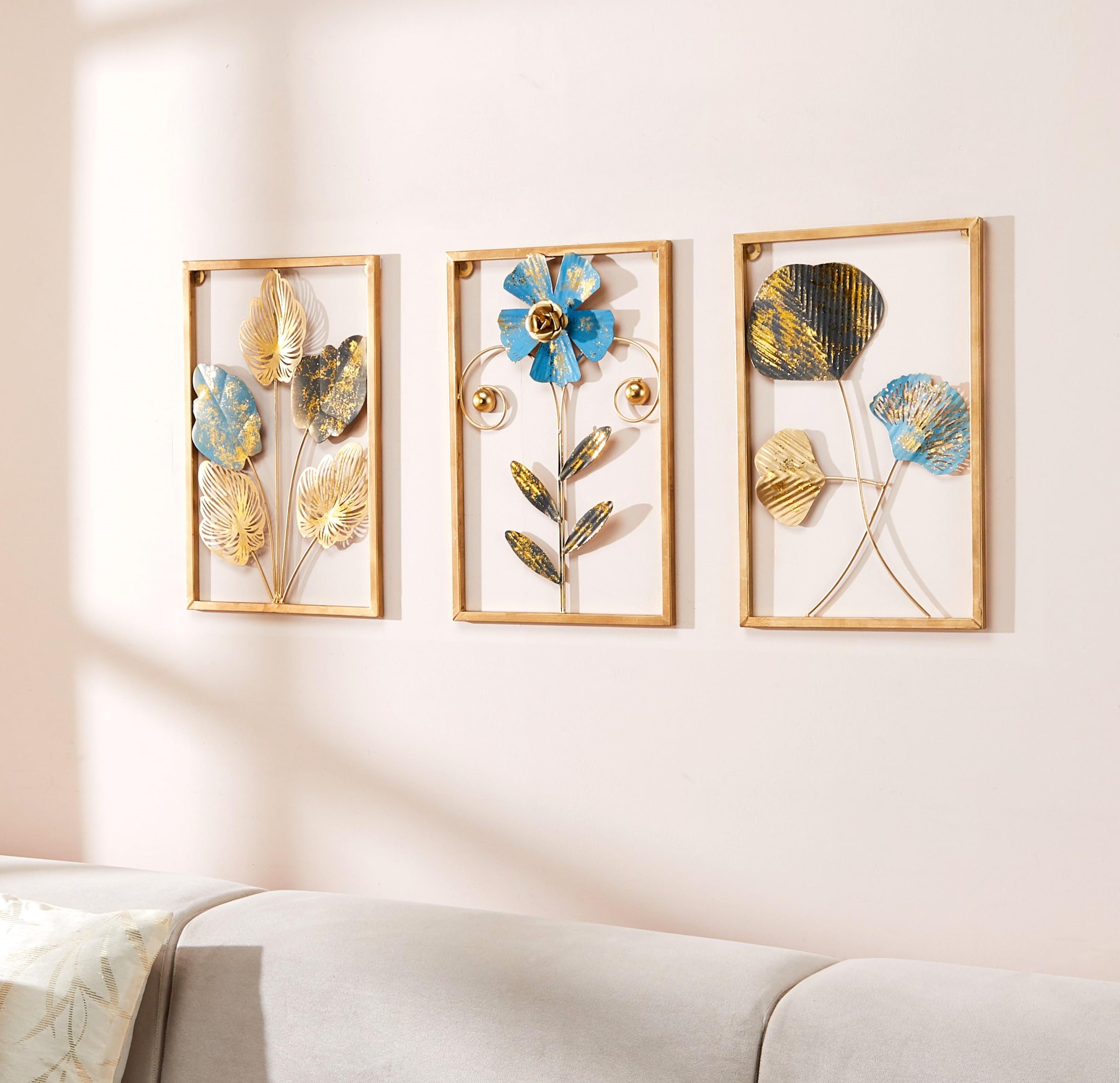 Amazon Brand – Solimo Leaves Metal Wall Decor | Elegant Nature-Inspired Iron Wall Hanging | Sturdy Iron | Wall Hanging | Wall Décor | Easy Installation | 37 x 25 cm Each | Set of 3