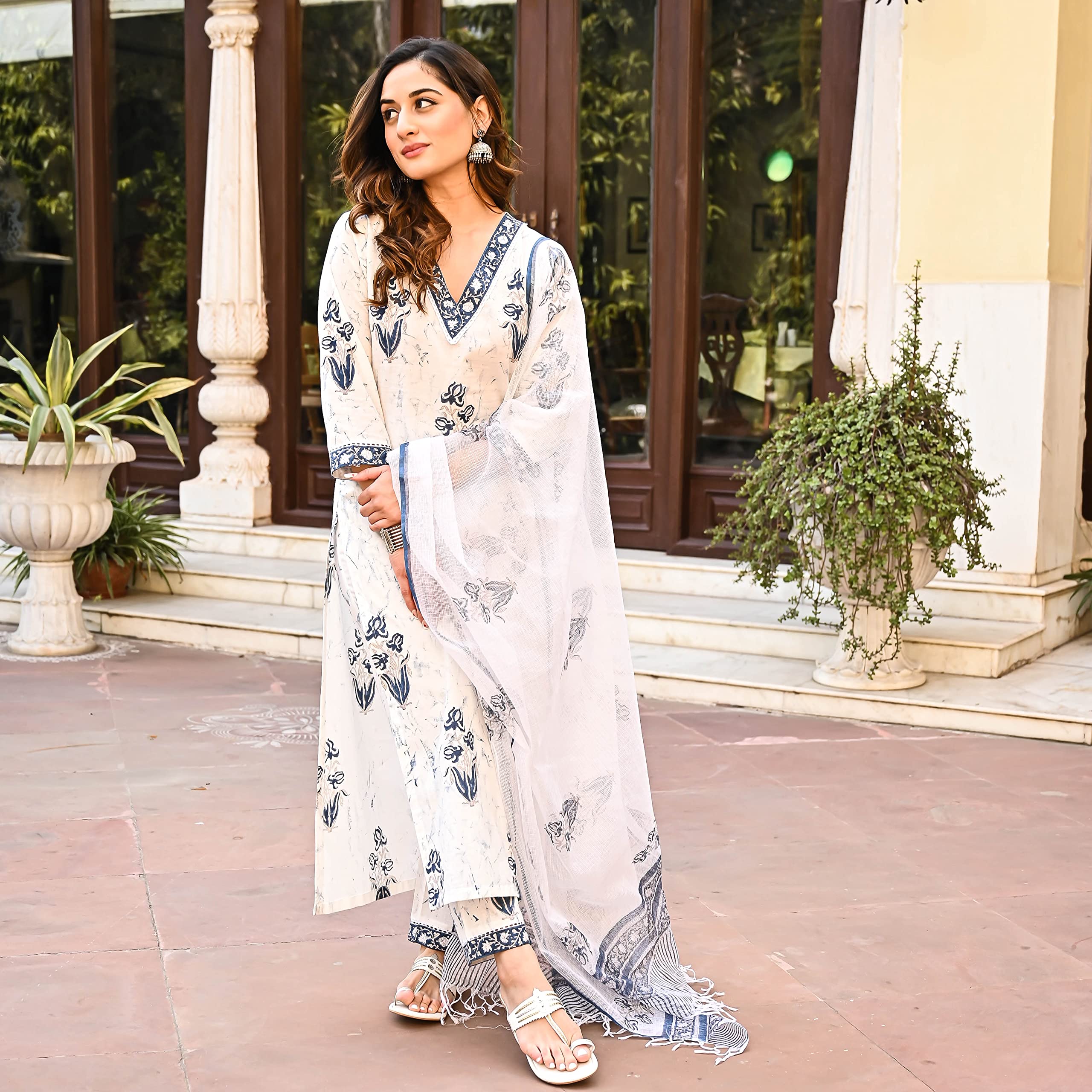Arayna Women's Floral Printed 100% Cotton Kurti Palazzo Pants Set With Dupatta (Medium, white)