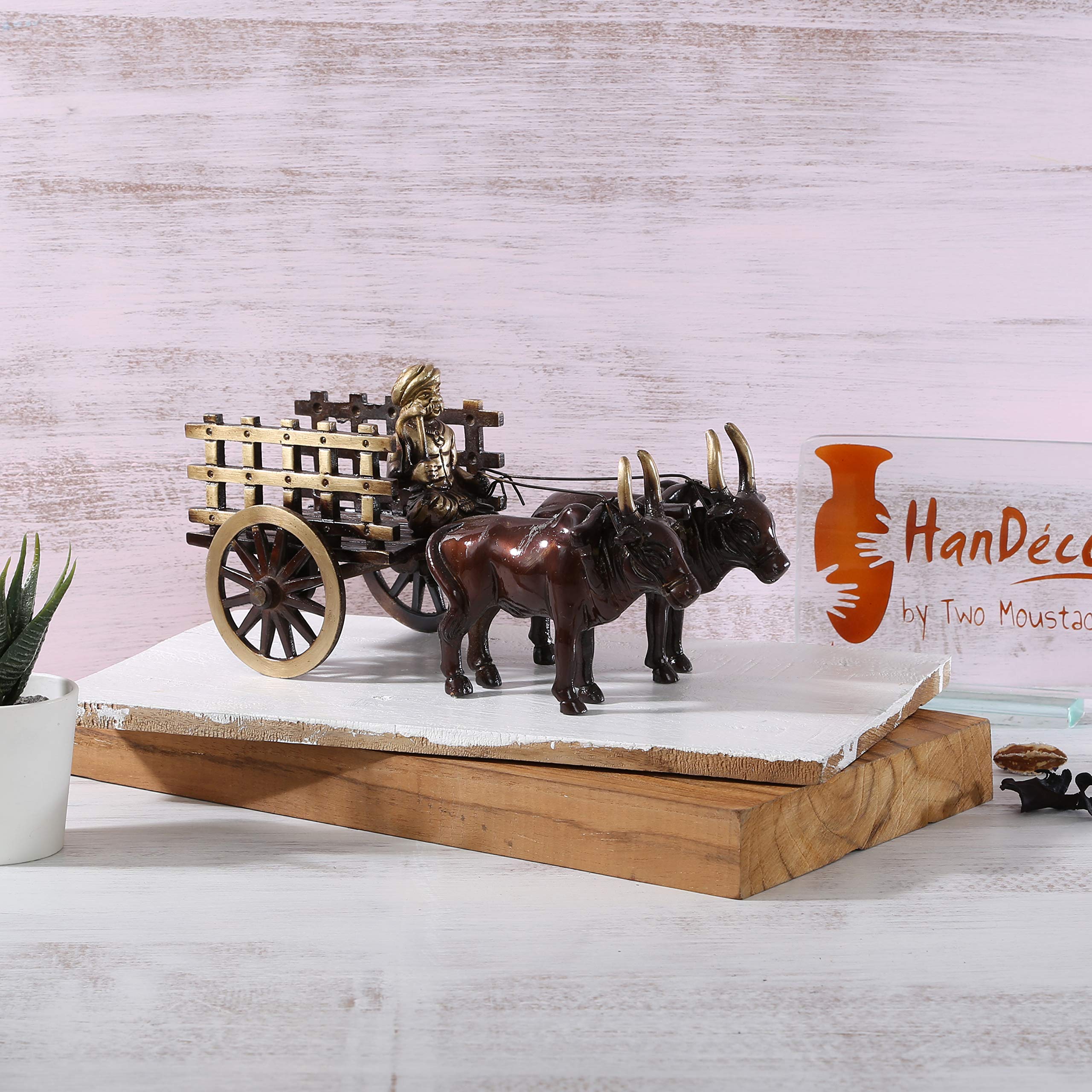 Two Moustaches Vintage Bullock Cart Design Brass Decor Showpiece, Weight - 1.8 Kg, Home Decor Items for Living Room, Show Pieces for Home Decor, Aesthetic Room Decor Items, 9 Inches, Pack of 1