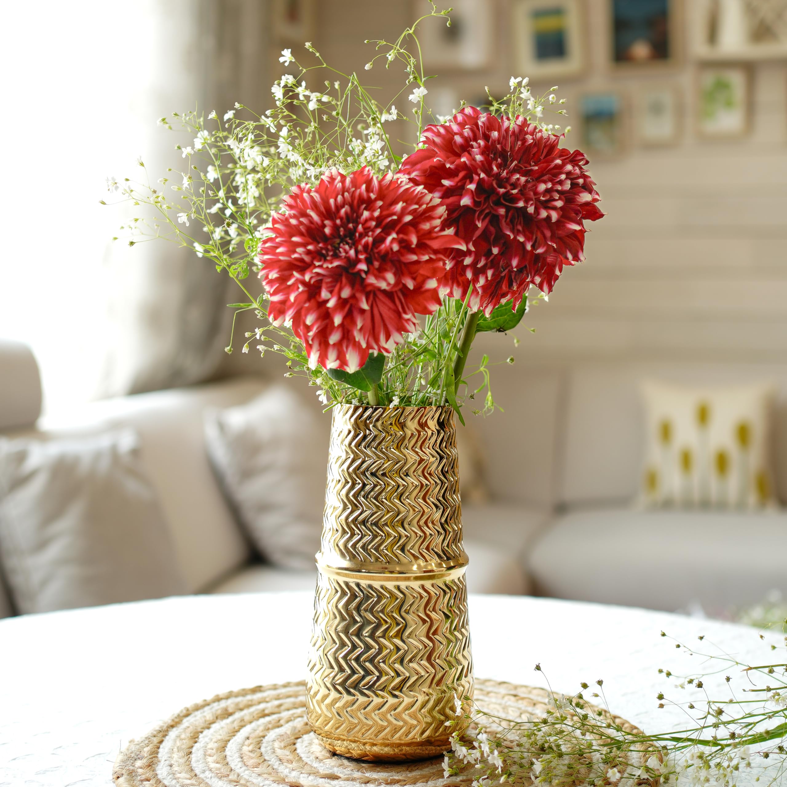 BEHOMA Arrow Engrave Metal Cylindrical Vase for Home Décor | Table Flower Pot for Valentine’s Day, Couple Gift for Wedding Anniversary, Birthday Decoration | 9.2" Golden, 1Pc (Flower not Included)